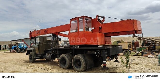 KrAZ 250-3