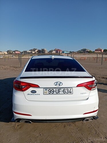 Hyundai Sonata-11