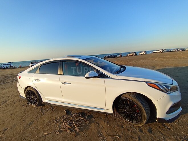 Hyundai Sonata-15