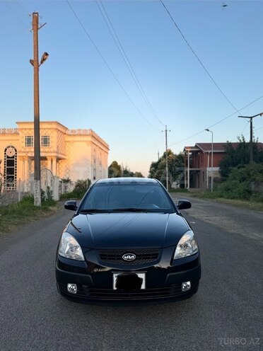 Kia Rio-1