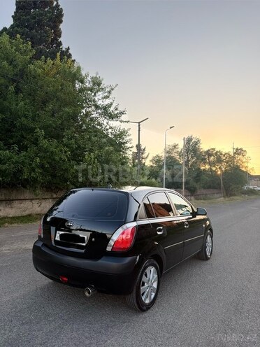 Kia Rio-4
