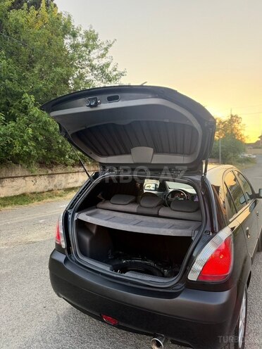 Kia Rio-7