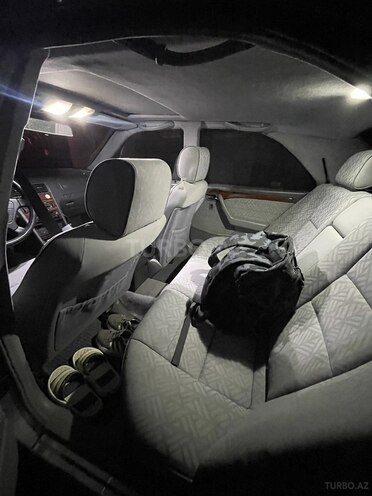 Mercedes C 200-6