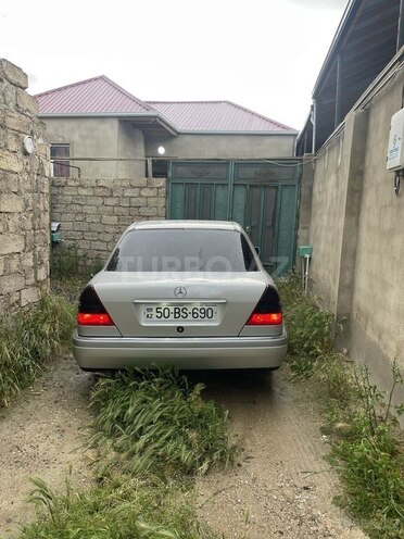 Mercedes C 200-2