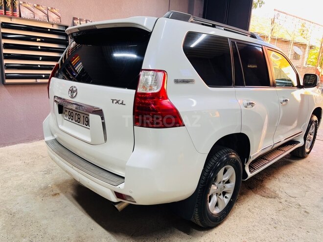 Toyota Land Cruiser Prado-6