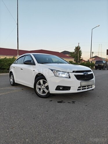 Chevrolet Cruze-1