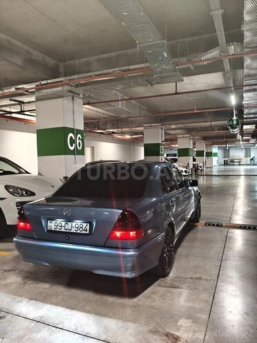 Mercedes C 180-6