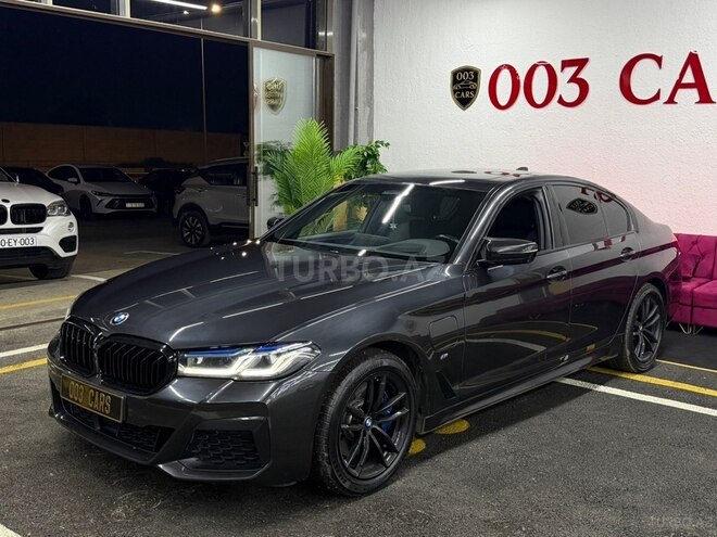 BMW 530e-4