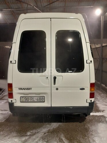 Ford Transit-6