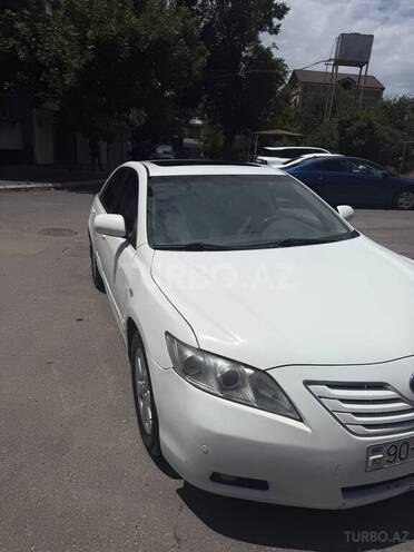 Toyota Camry-3
