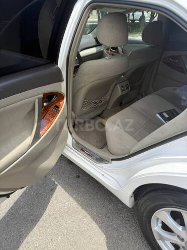 Toyota Camry-9