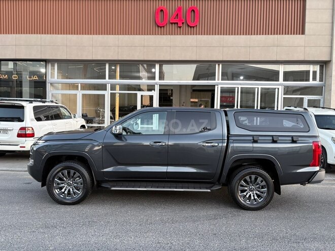Mitsubishi L200-3