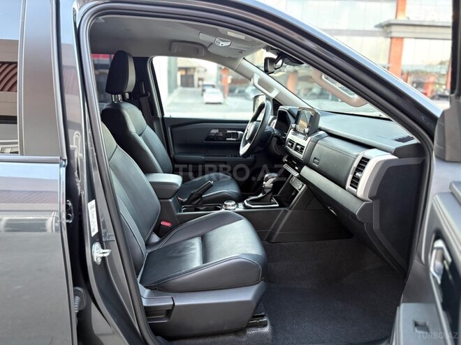 Mitsubishi L200-8