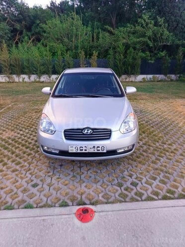 Hyundai Accent-6