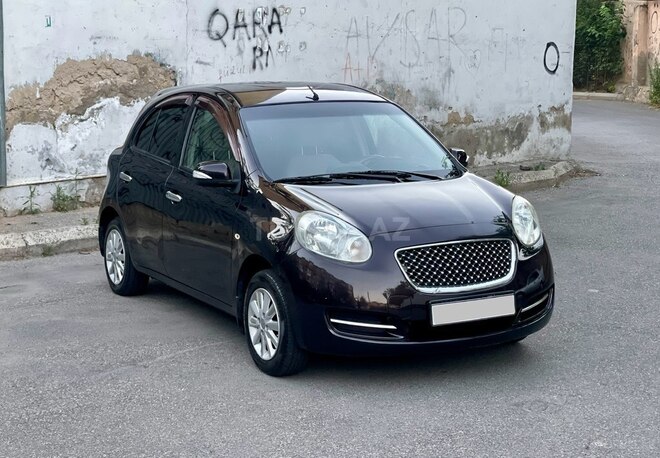 Nissan March-3