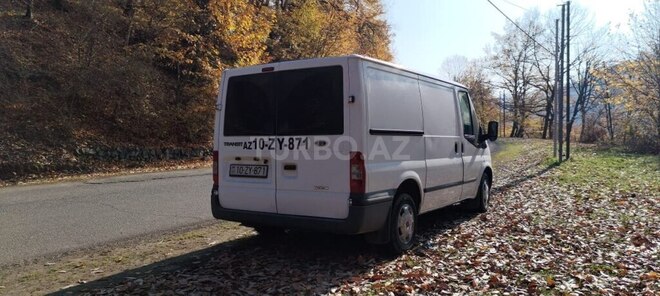 Ford Transit-3