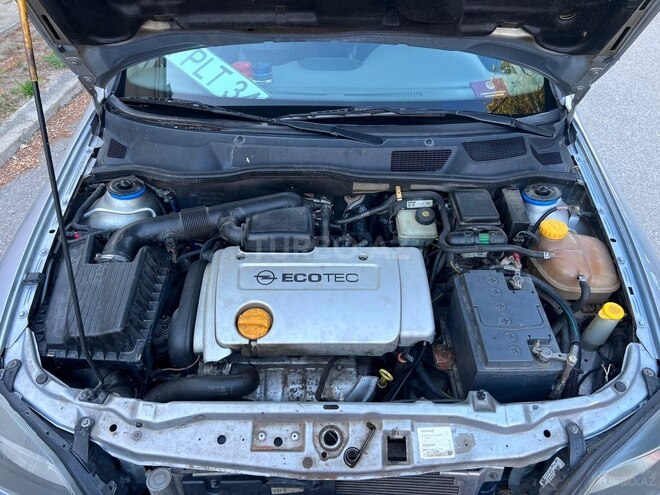 Opel Astra-11