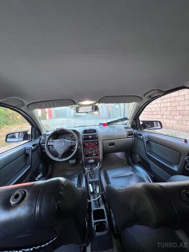 Opel Astra-21