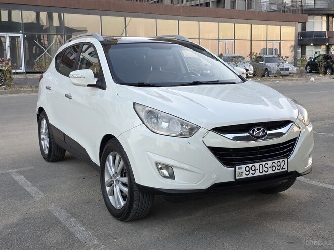 Hyundai ix35-12