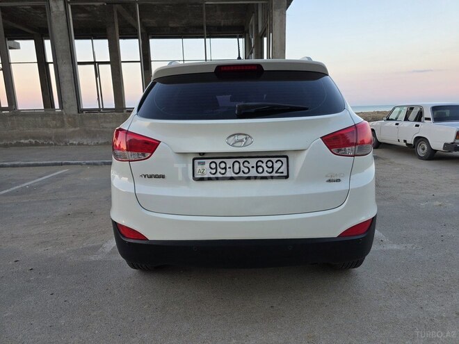 Hyundai ix35-10