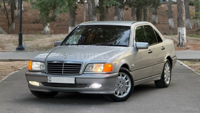 Mercedes C 240-1