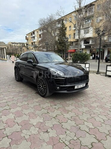 Porsche Macan S-2