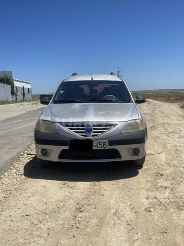 Dacia Logan-1