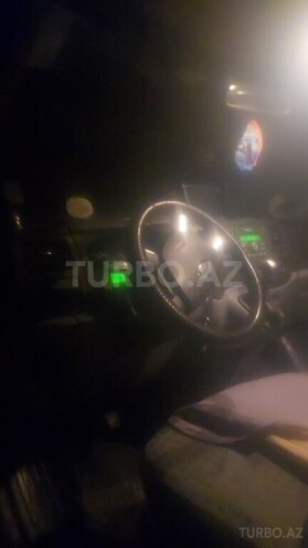 Ford Transit-4