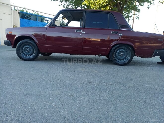 LADA (VAZ) 2107-5