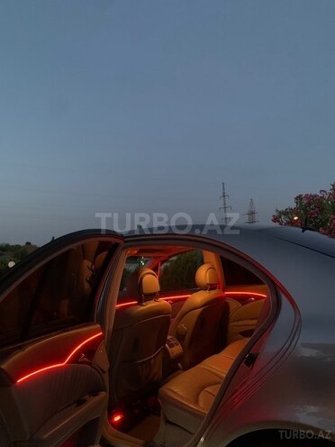 Mercedes E 240-9