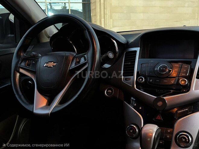 Chevrolet Cruze-12