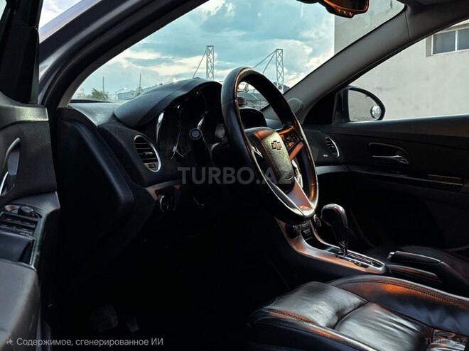 Chevrolet Cruze-13