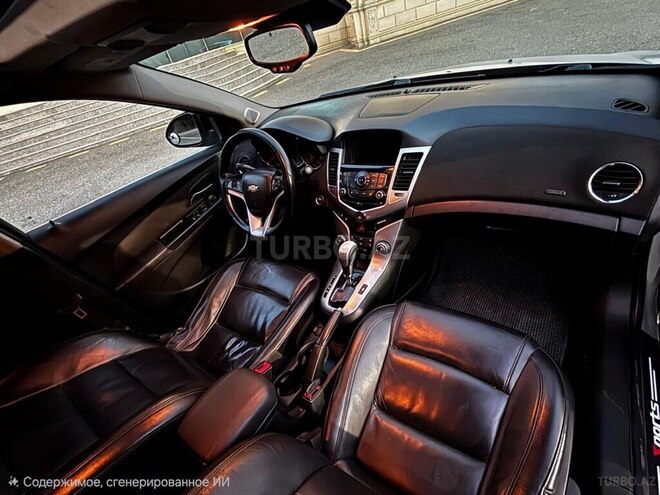 Chevrolet Cruze-11