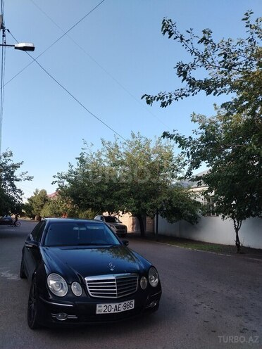 Mercedes E 200-5