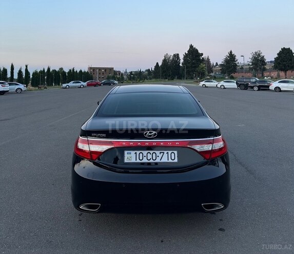 Hyundai Grandeur-4