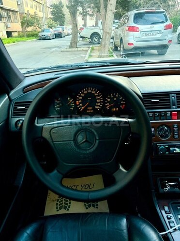 Mercedes C 280-11