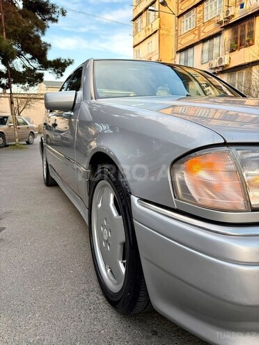 Mercedes C 280-8