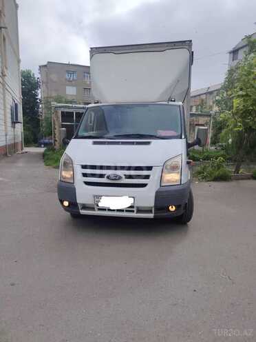 Ford Transit-1