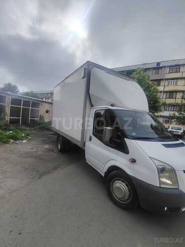 Ford Transit-3