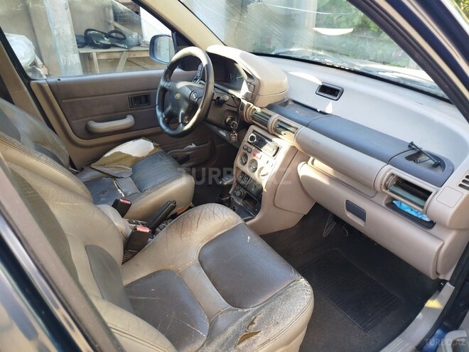 Land Rover Freelander-10