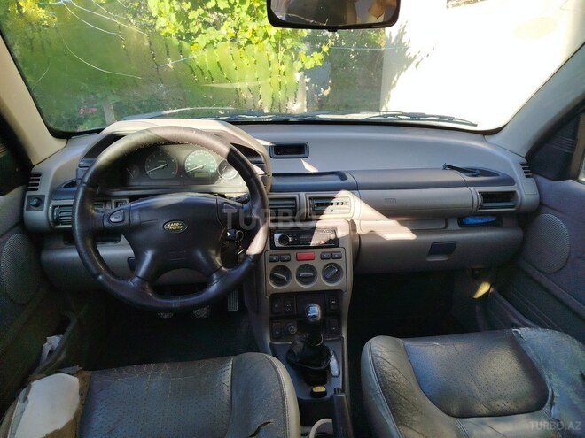 Land Rover Freelander-9