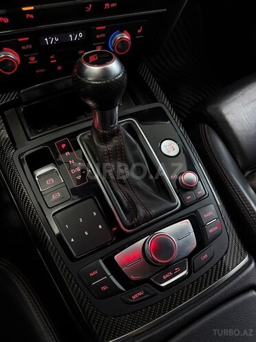 Audi RS7-16
