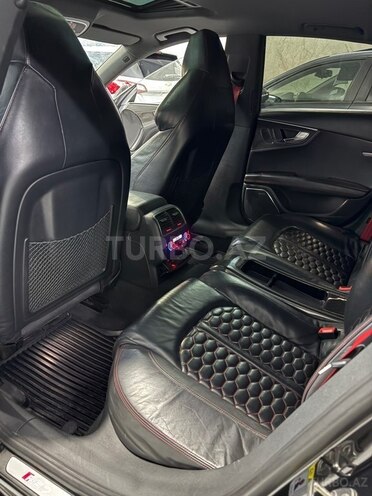 Audi RS7-20