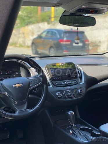 Chevrolet Malibu-8