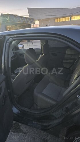 Chevrolet Cobalt-17