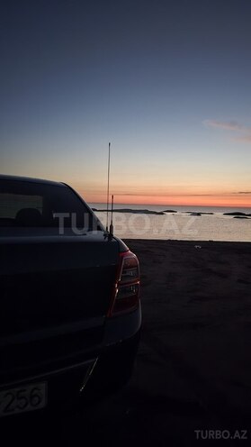 Chevrolet Cobalt-12