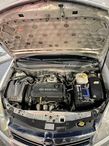 Opel Astra-7