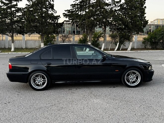 BMW 523-8