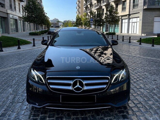 Mercedes E 200-1