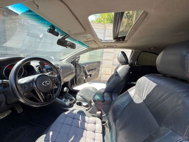 Kia Cerato Koup-5